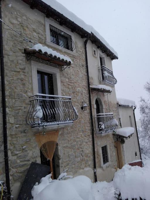 Вілла Il Borgo Della Zittola Montenero Val Cocchiara Екстер'єр фото