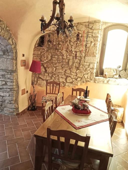 Вілла Il Borgo Della Zittola Montenero Val Cocchiara Екстер'єр фото